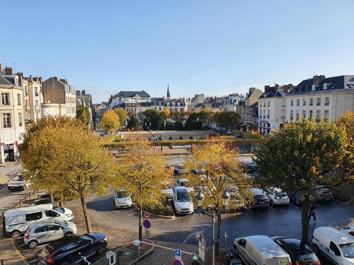 Suite Forum Vue Imprenable Reims Eksteriør bilde